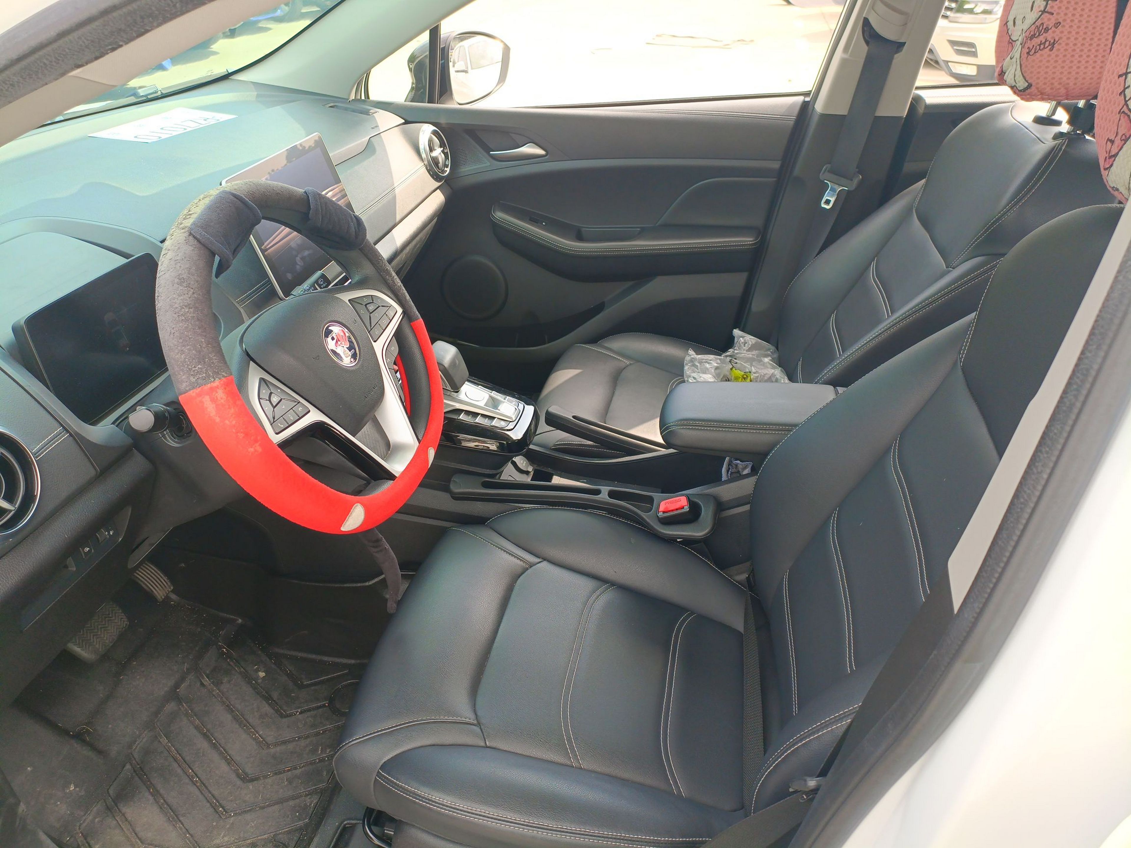 Переднее сиденье в автомобиле