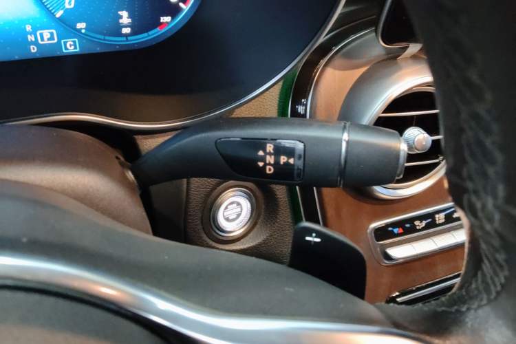 Used Mercedes-Benz GLC 2020 Facelift GLC 300 L 4MATIC Dynamic Edition