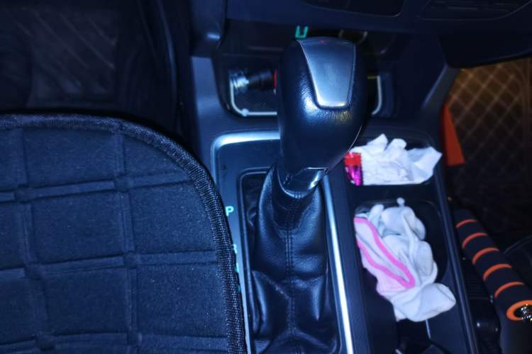 Used Ford Kuga 2017 EcoBoost 180 Two-Wheel-Drive Tiger Leap Model