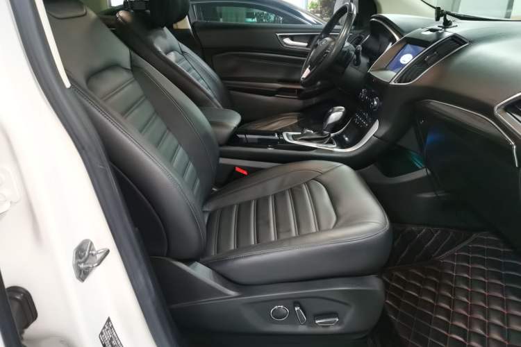 Used Ford Edge 2016 EcoBoost 245 Two-Wheel-Drive Titanium 7-Seater