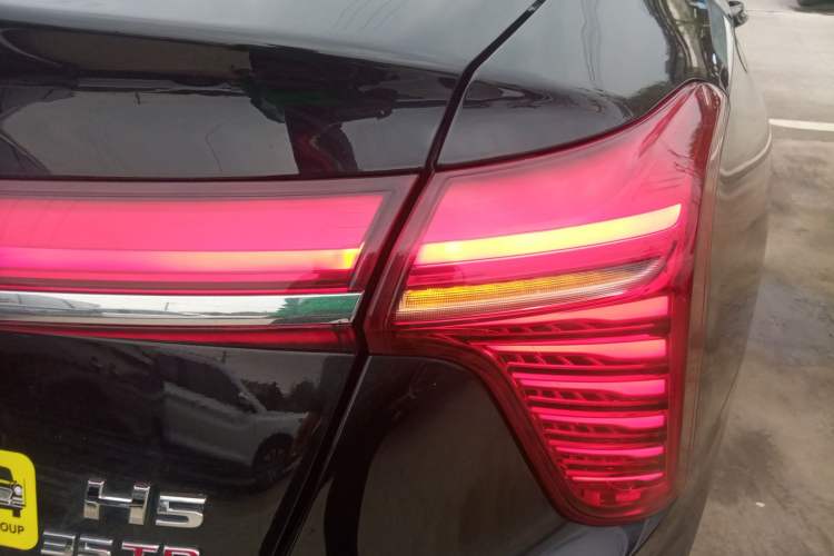 Used Hongqi H5 2025 1.5T DCT Qiyun 500 000th Unit Commemorative Edition
