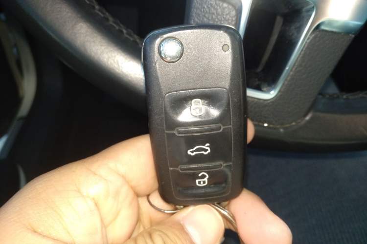 Used Volkswagen Tiguan L 2016 280TSI Automatic Two-Wheel Drive Silk Road Comfort Edition