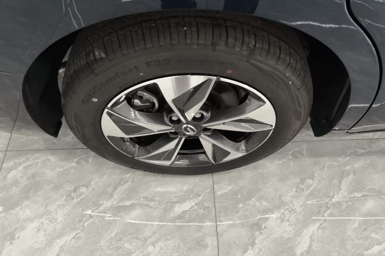 Used GAC Trumpchi M6 2023 PRO 270T DCT Luxury Edition Right Rear Wheel Hub