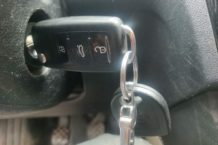 Used Volkswagen Jetta 2017 1.5L Manual Fashion Edition Vehicle Key