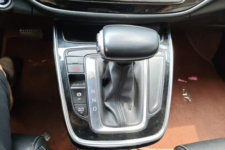 Used GAC Trumpchi M6 2019 270T DCT Luxury Edition (7-seater) China VI Gear Lever