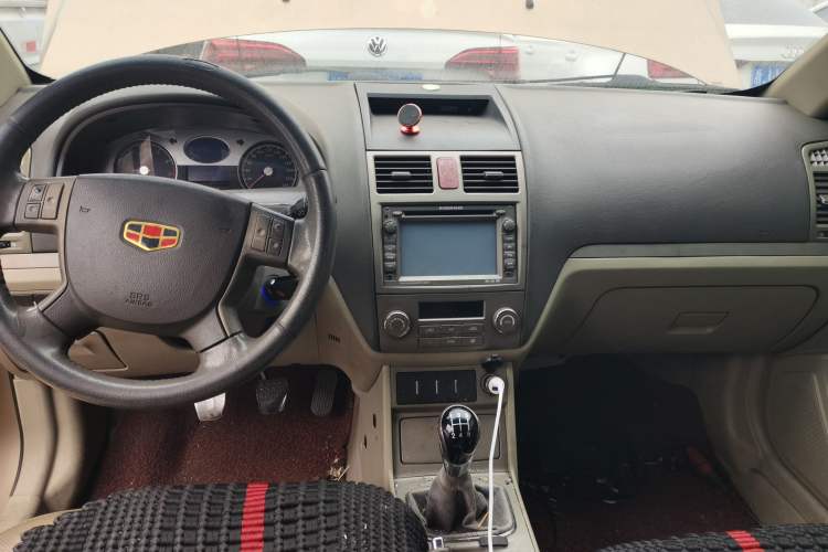 Used Geely Auto Classic Emgrand 2010 Sedan 1.8L Manual Luxury Model