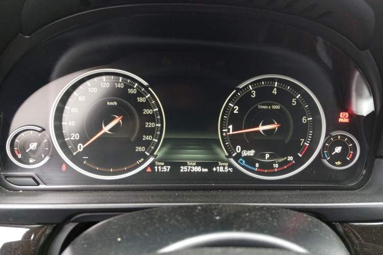 Used BMW 5 Series 2017 528Li Leading Model