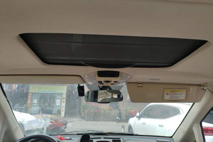 Used Mercedes-Benz Viano 2011 2.5L Navigator Edition
