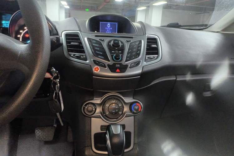 Used Ford Fiesta 2013 Hatchback 1.5L Automatic Fashion Edition Audio And AC Panel