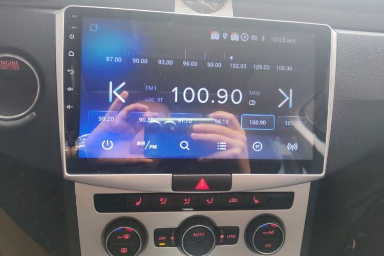 Used Volkswagen Magotan 2016 1.8TSI Luxury Comfort Model
