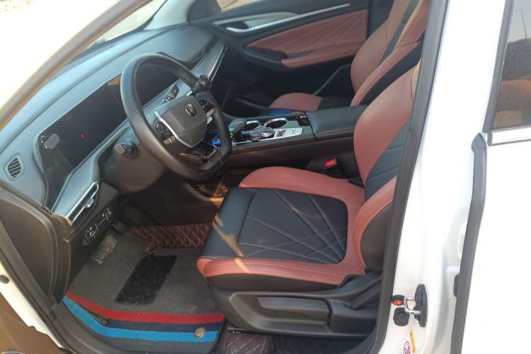 Used CHANGAN Eado 2023 Changan Edition PLUS Blue Whale NE 1.4T GDI DCT Prestige Version
