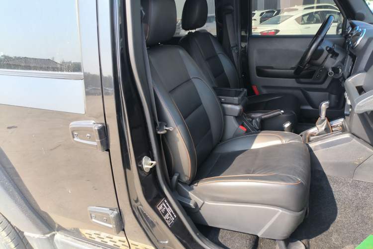 Used BAIC Off-Road BJ40 2017 40L 2.3T Automatic All-Wheel Drive Ring of the Tower Champion Edition
