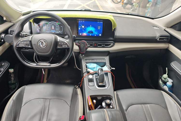 Used Dongfeng Aeolus E70 2021 Revised Version 2 500 Ultra-Comfort Edition Center Console