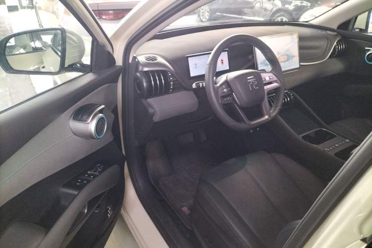 Used BYD Yuan PLUS 2025 Intelligent Driving Version 510 KM Beyond-Grade Edition
