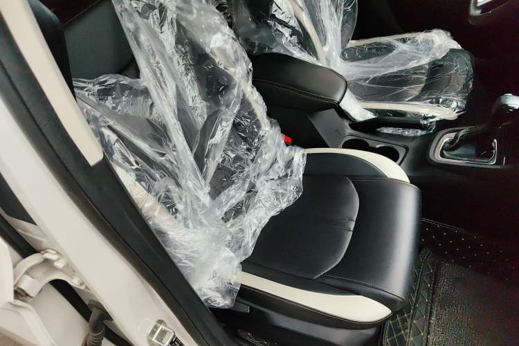 Used Baojun 360 2019 1.5L CVT Elite Version China VI Right Front Seat