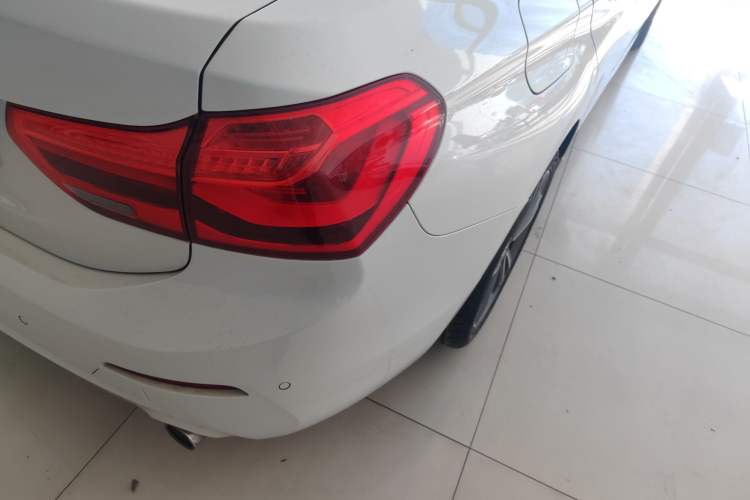 Used BMW 1 Series 2020 120i Fashion Model Exterior 3