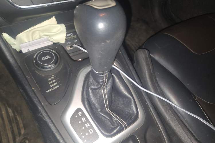 Used Jeep Cherokee 2016 2.4L Professional Edition
