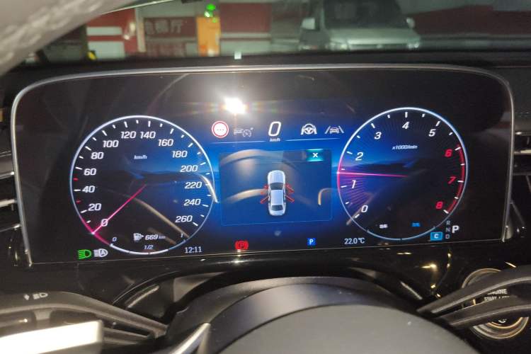 Used Mercedes-Benz E-Class 2024 Facelift E 300 L Luxury Edition
