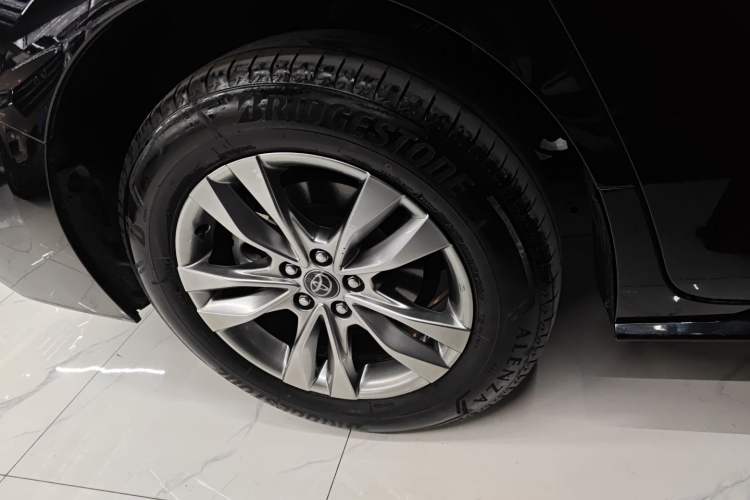 Used Toyota Sienna 2024 2.5L Hybrid Four-Wheel Drive Prestige Edition