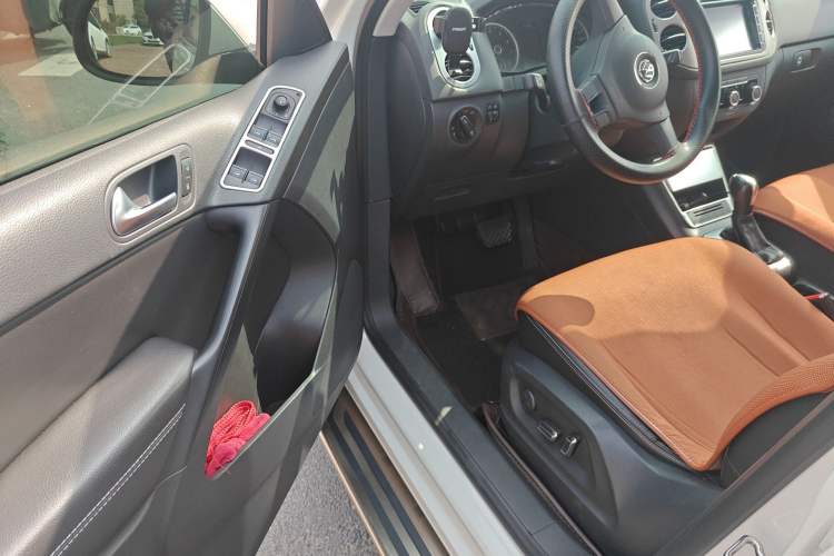 Used Volkswagen Tiguan L 2016 300TSI Automatic Two-Wheel Drive Trend Edition