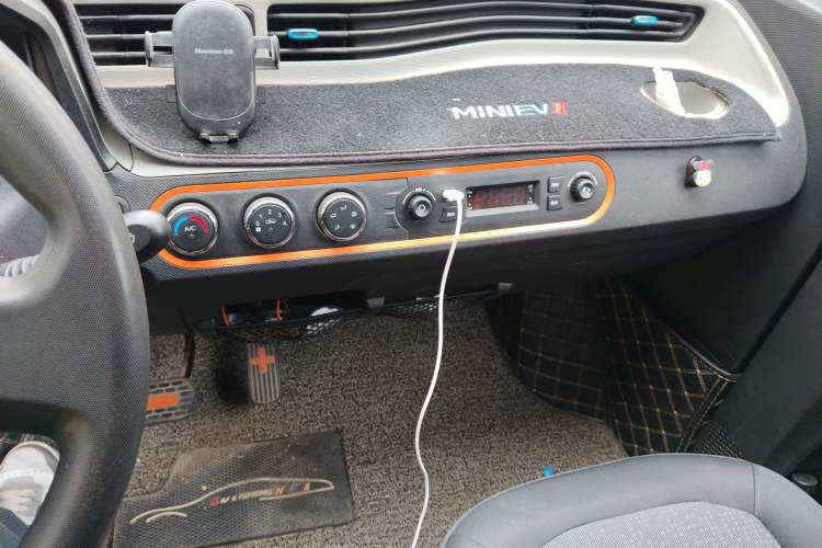 Used Wuling Hongguang MINIEV 2020 Freedom Version Lithium Iron Phosphate
