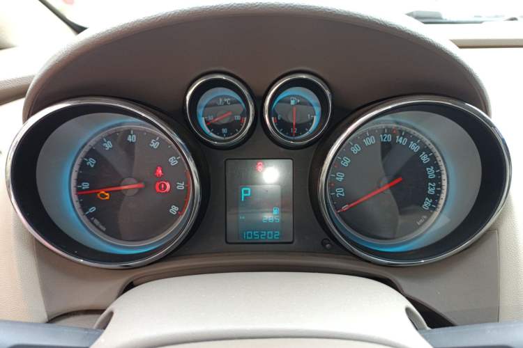 Used Buick GT 2012 GT 1.6L Automatic Fashion Edition Instrument Cluster