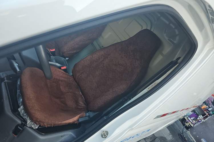 Used Farizon Xingxiang V 2023 V6E Ningde Times 41.86kWh Value Edition
