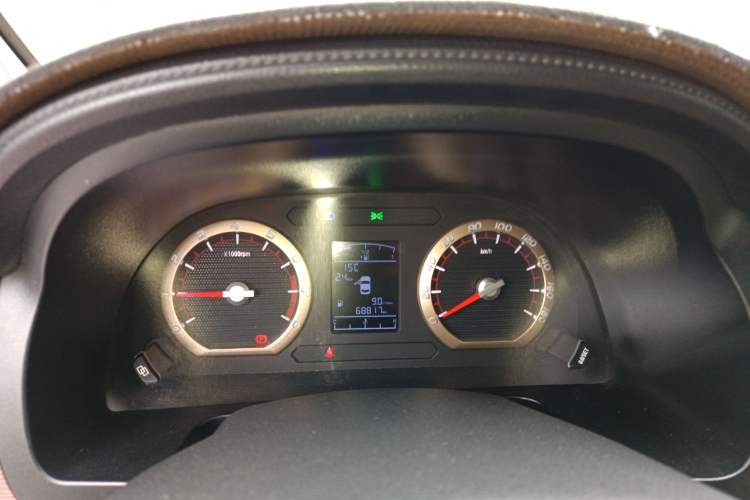 Used FORTHING Lingzhi 2020 M5L 2.0L Luxury 7-Seater