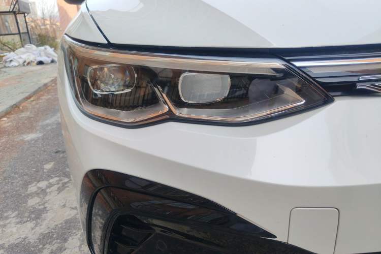 Used Volkswagen Golf 2021 280TSI DSG R-Line Right Front Headlight