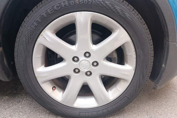 Used Buick Encore 2015 1.4T Automatic Two-Wheel Drive Urban Elite Version
