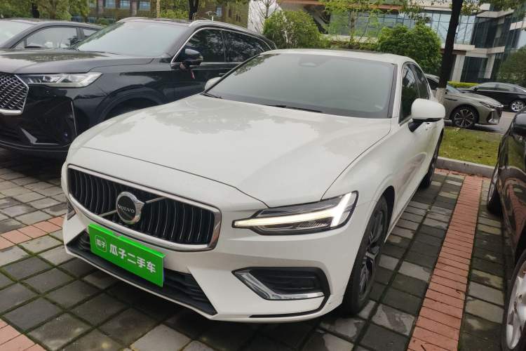 Used Volvo S60 2024 B4 Zhiyi Luxury Edition