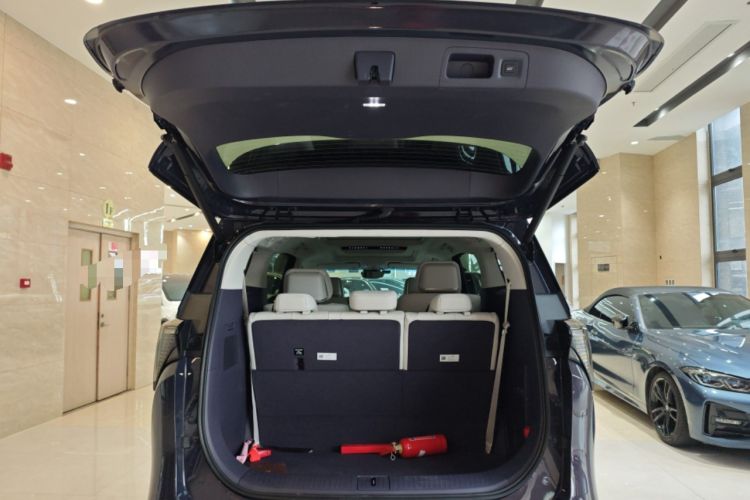 Used Buick GL8 New Energy 2026 Model Lu Zun Luxury Edition Trunk