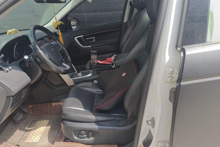 Used Land Rover Discovery Sport 2016 2.0T SE Left Front Seat