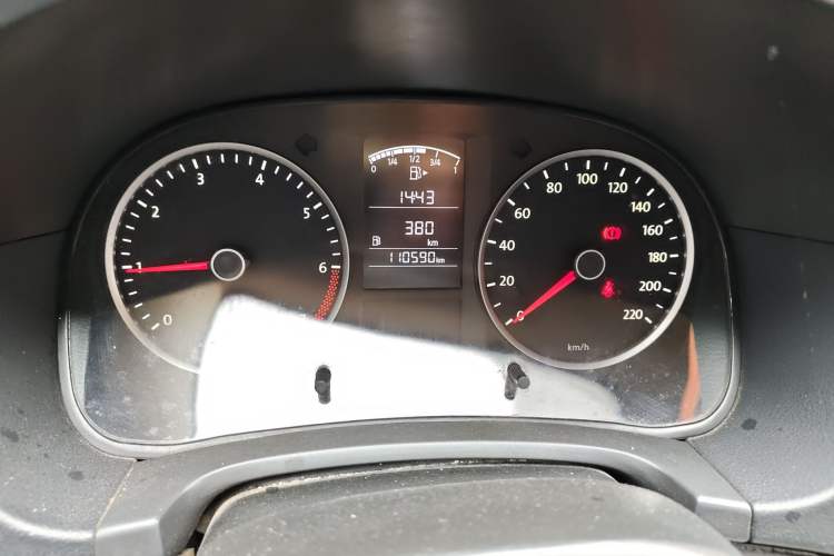 Used Volkswagen Lavida 2013 Classic 1.6L Manual Fashion Edition
