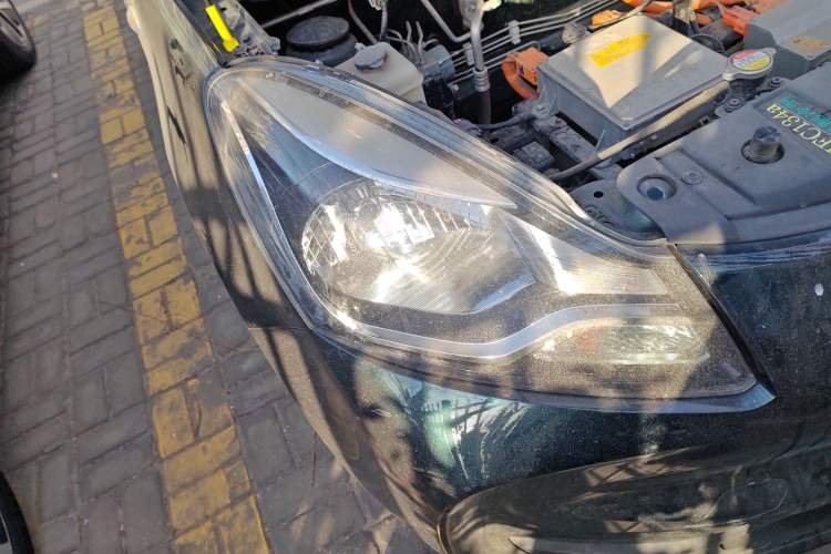 Used CHANGAN OSHAN Benni E-Star 2021 National Edition Xin Yue Version Lithium Iron Phosphate (31.86 kWh) Right Front Headlight