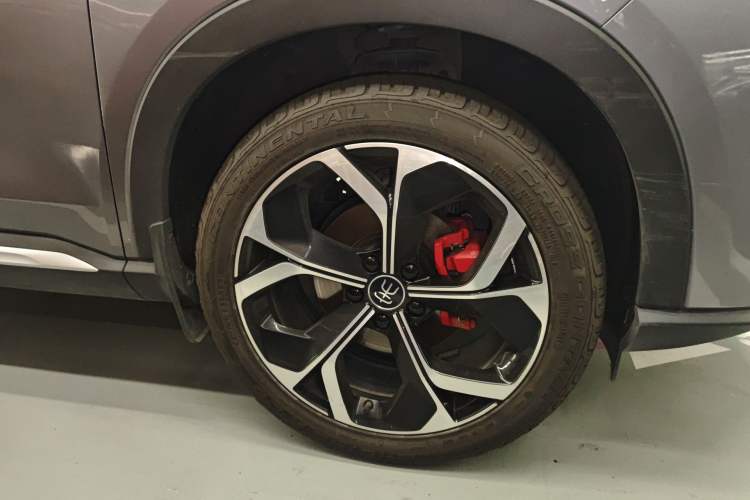 Used BYD Song PLUS 2020 1.5T Automatic Flagship PLUS Right Front Wheel Hub