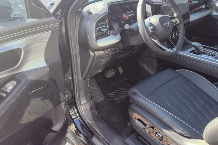 Used GAC Trumpchi GS8 2022 Linghang Series 2.0 TGDI Two-Wheel-Drive Luxury Smart Connectivity Version (7 Seats) Driver Seat