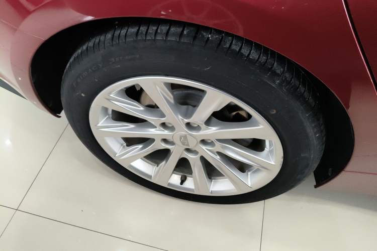 Used Cadillac CT5 2020 28T Fashion Edition Right Rear Wheel Hub