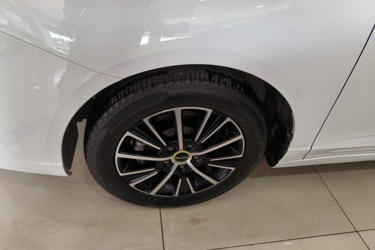 Used Roewe i5 2021 1.5L CVT Platinum Edition
