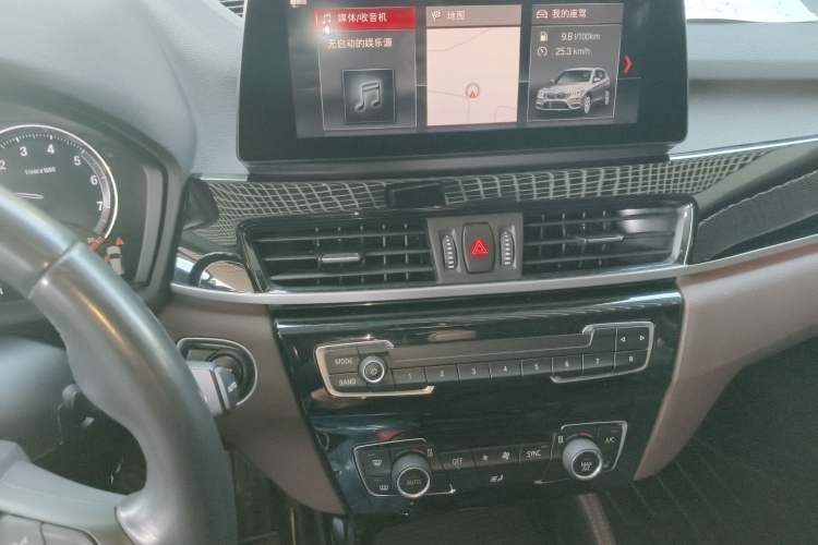 Used BMW X1 2020 sDrive20Li Premium Edition Audio And AC Panel