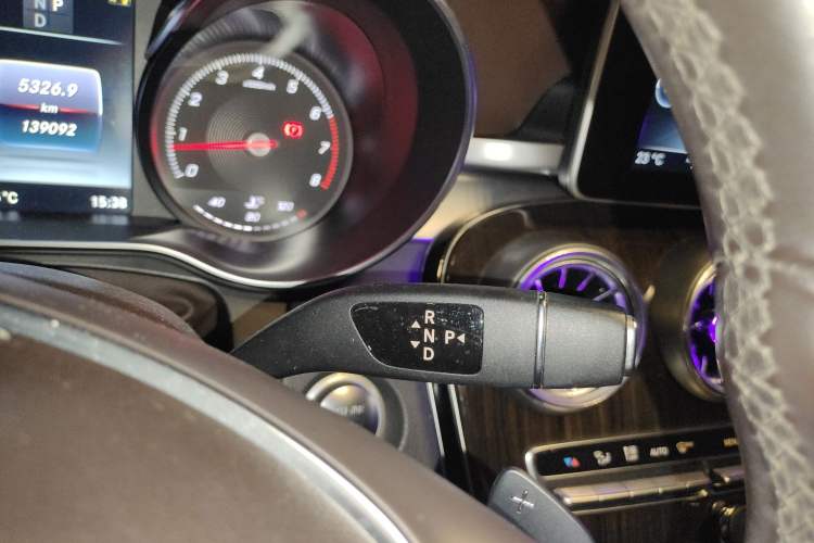 Used Mercedes-Benz GLC 2017 GLC 260 4MATIC Luxury Model