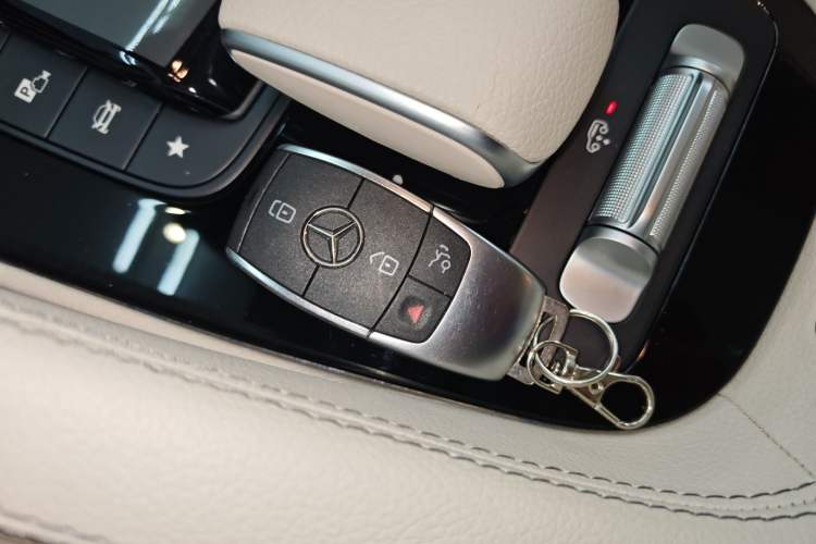 Used Mercedes-Benz GLS-Class 2023 GLS 450 6-seater U.S. version
