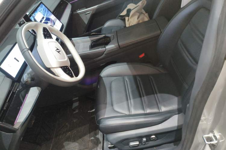 Used Dongfeng eπ eπ007 2024 530 Pro Version
