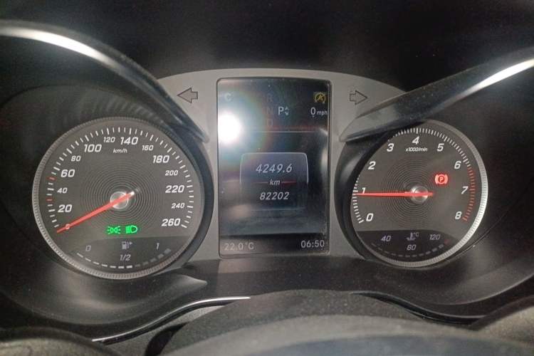 Used Mercedes-Benz GLC 2018 Facelifted GLC 260 4MATIC Dynamic Edition Instrument Cluster