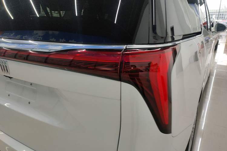 Used Buick Century 2025 2.0T Seven-Seater Yinshi Edition