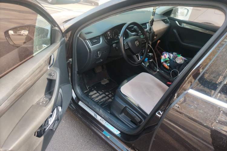 Used Skoda Octavia 2016 TSI280 DSG Smart Drive Edition
