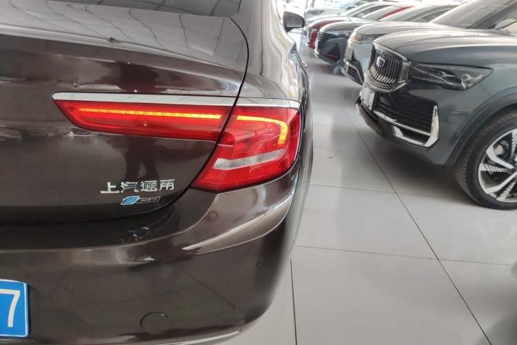 Used Buick LaCrosse 2016 30H Luxury Version Right Rear Taillight