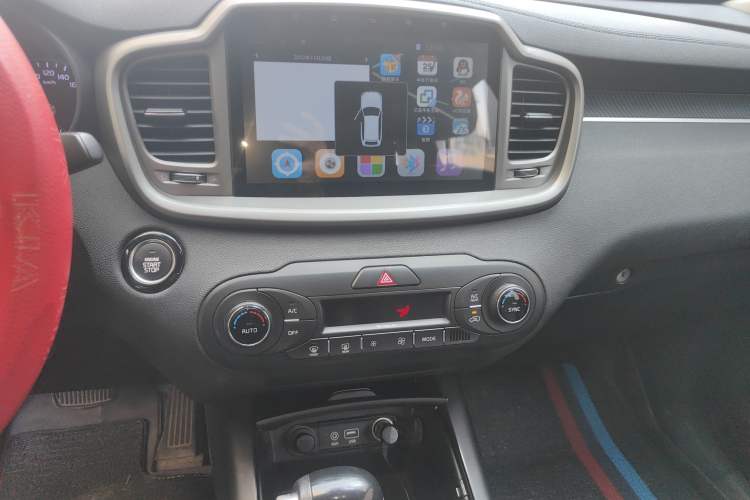 Used Kia Sorento 2015 Sorento L 2.4L Gasoline 4WD Elite Edition 7 Seats China IV Standard