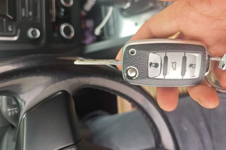 Used Volkswagen Sagitar 2014 Revised Version 1.6L Automatic Leading Edition Vehicle Key