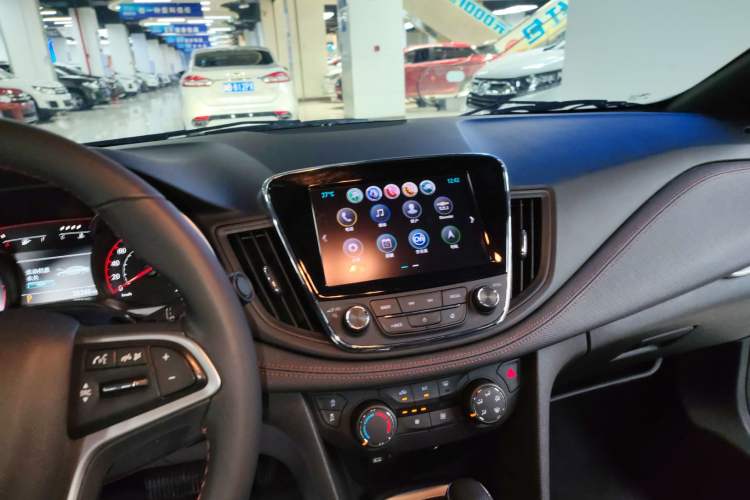 Used Chevrolet Monza 2019 RS 330T Automatic Comfort Edition China VI Standard Audio And AC Panel